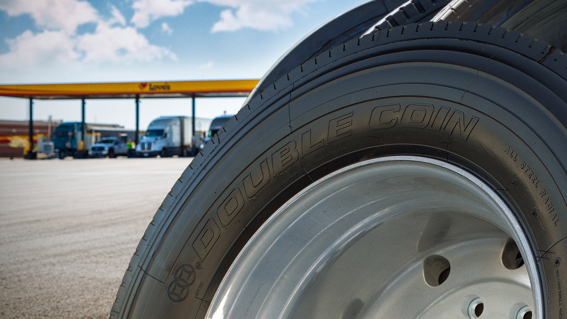 Cma Tire Loves 5eb01569eb818 63b582f1ba547