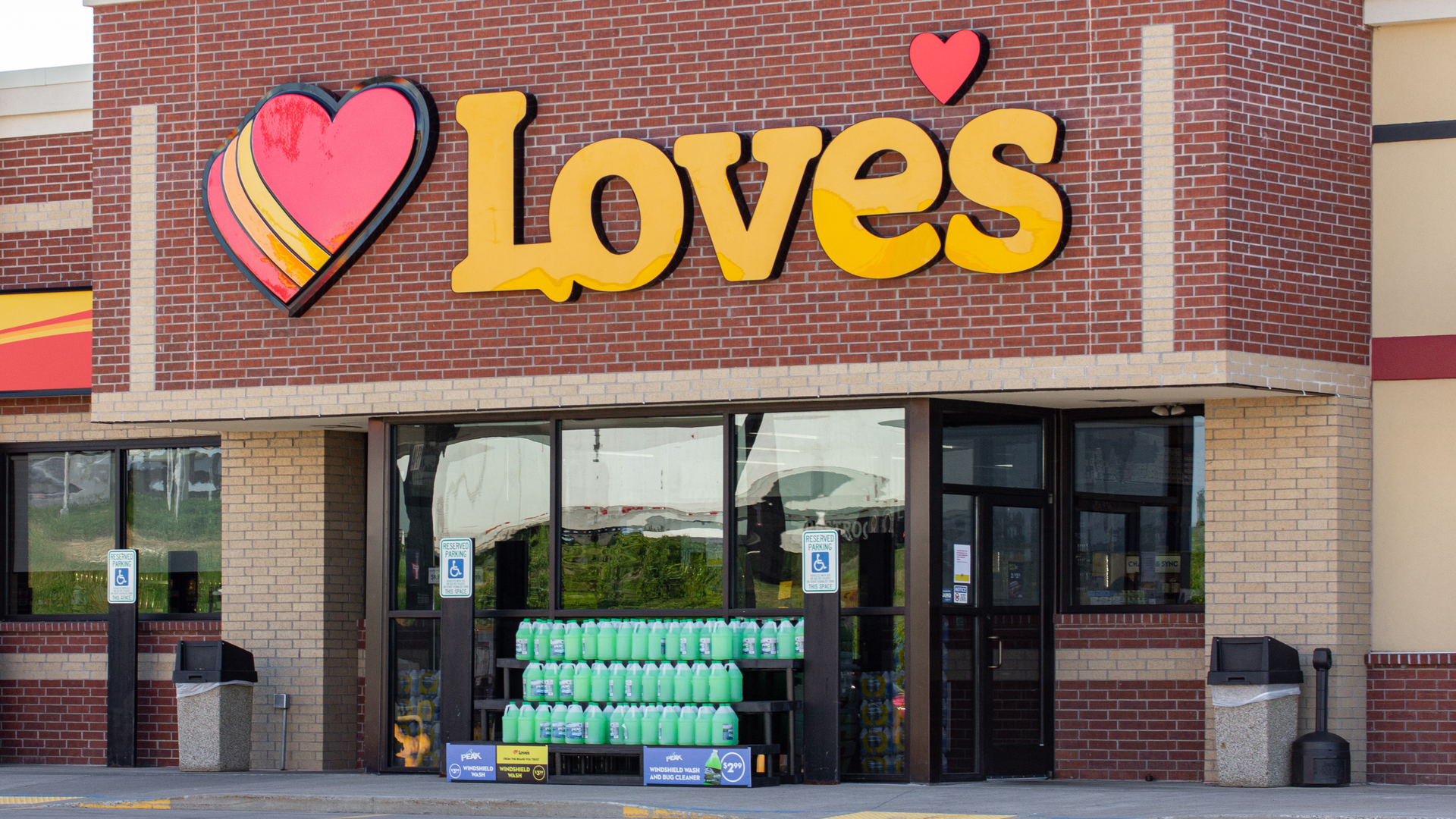 Dreamstime L 187313903 63c00e1f94f25