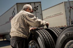 Yokohama 712 L Maintenance Shot At Kkw With Randy Block(11) Yokohama 712 L Maintenance Shot At Kkw With Randy Block(11)