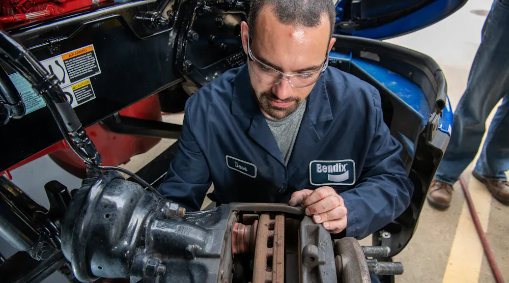 Bendix unveils technical training schedule for 2023 | Fleet Maintenance