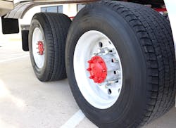 Groendyke Transport specs Yokohama's 902L ultra wide-base tires in the drive position on new Kenworth tractors. Groendyke Transport specs Yokohama's 902L ultra wide-base tires in the drive position on new Kenworth tractors.