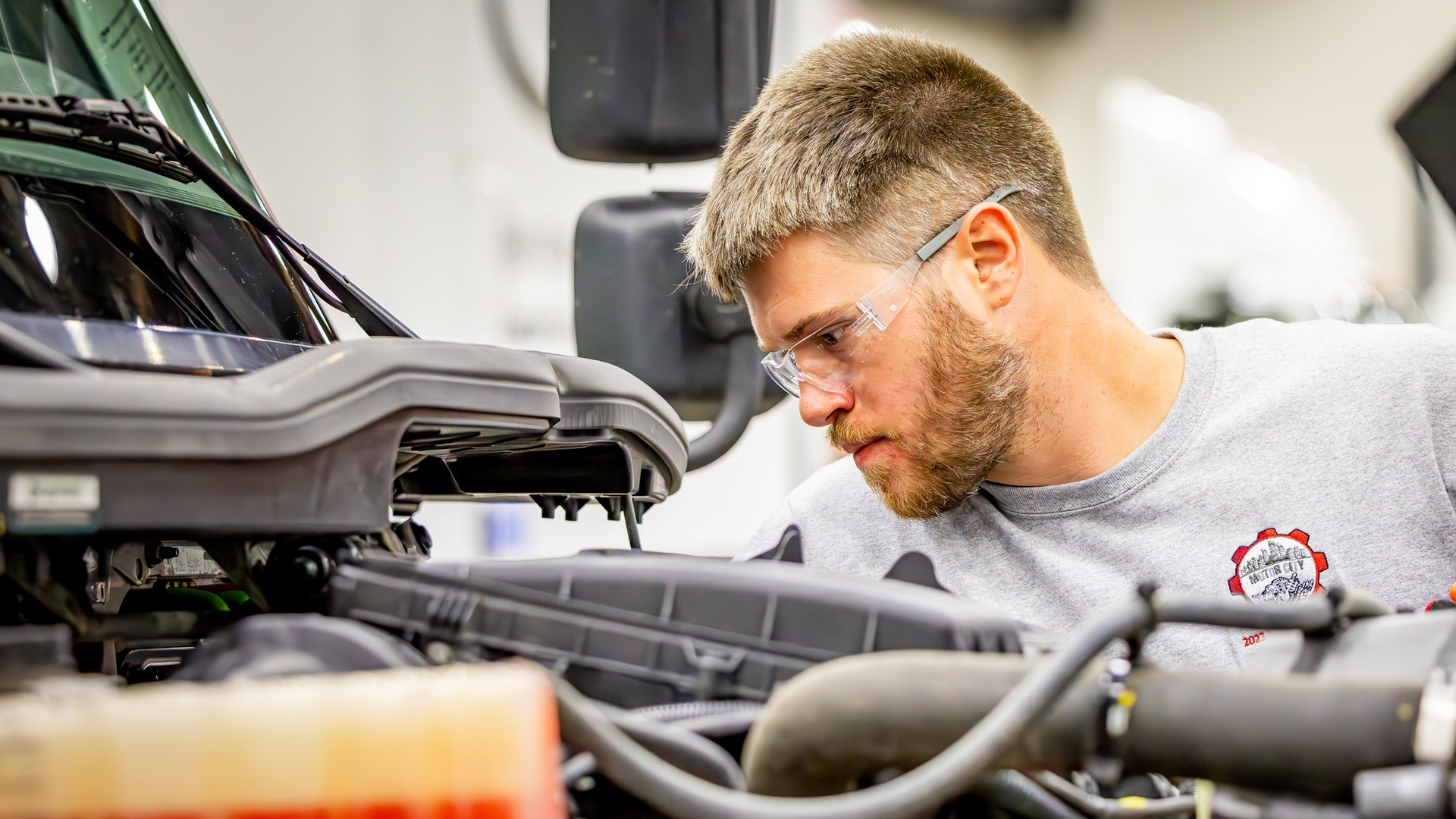 Cody M Orris Works At A Station At Ryder S Top Technician Skills Competition 64cae471d7ff9