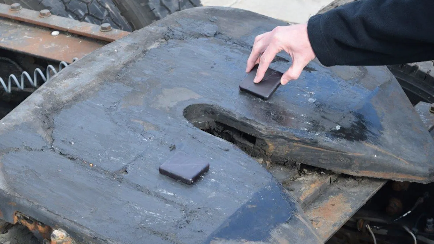 Fifth Wheel Grease Pads | Fleet Maintenance