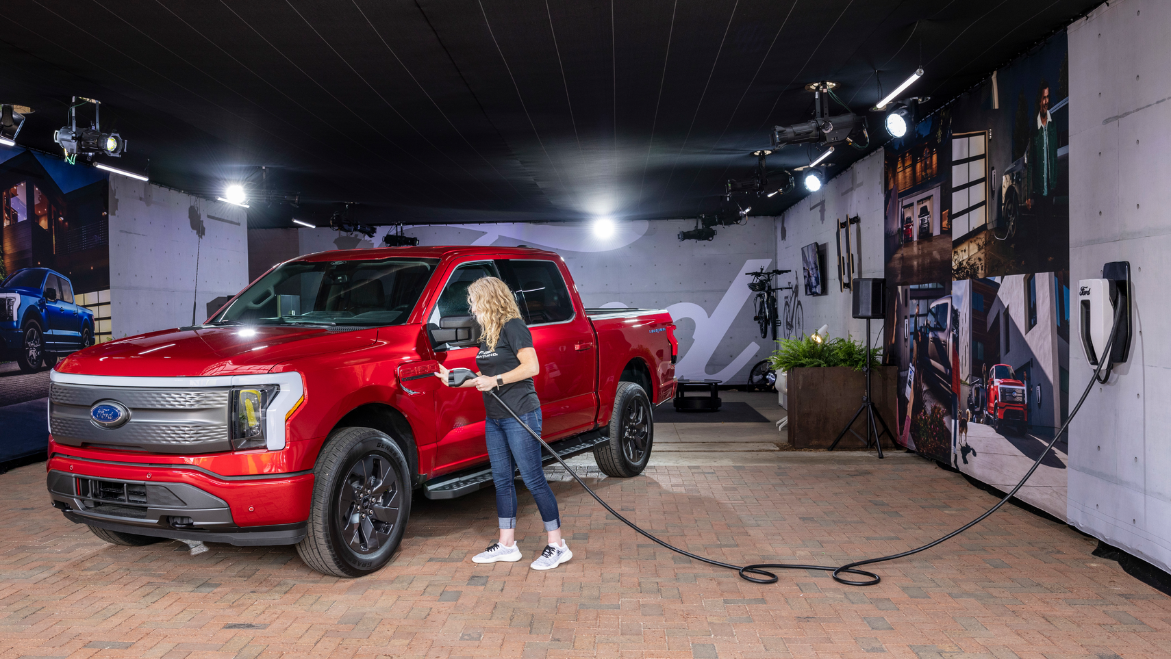 F 150 Lightning Xlt Charging 01 653abc20d223a