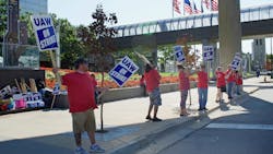 Vehicle suppliers employ over 900,000 workers, over six times more than the 146,000 UAW Detroit Three autoworkers, according to MEMA. Vehicle suppliers employ over 900,000 workers, over six times more than the 146,000 UAW Detroit Three autoworkers, according to MEMA.