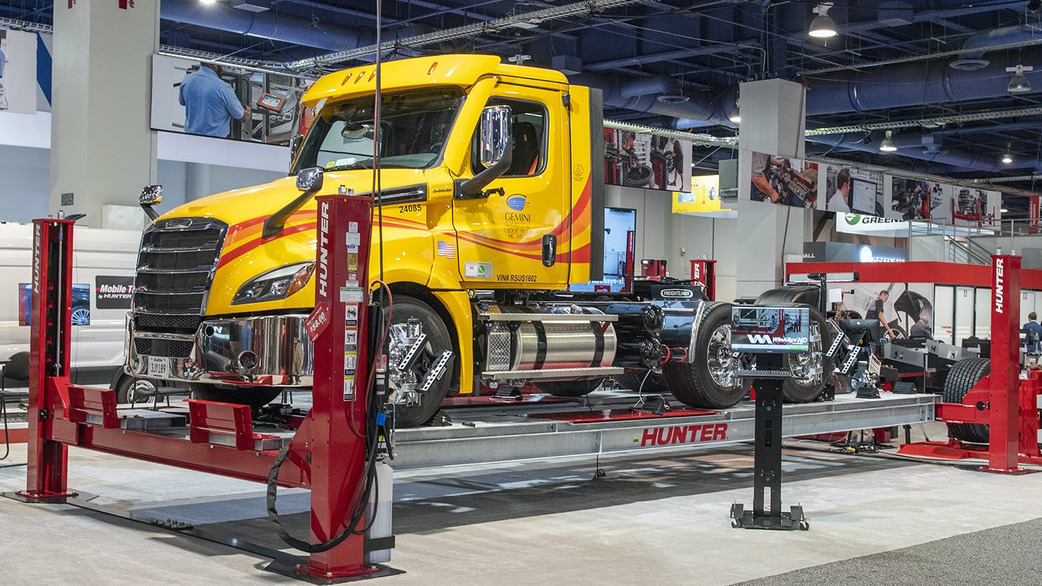 654e8e8b5fddcf001e068abe Loves Invests In Hunter Alignment