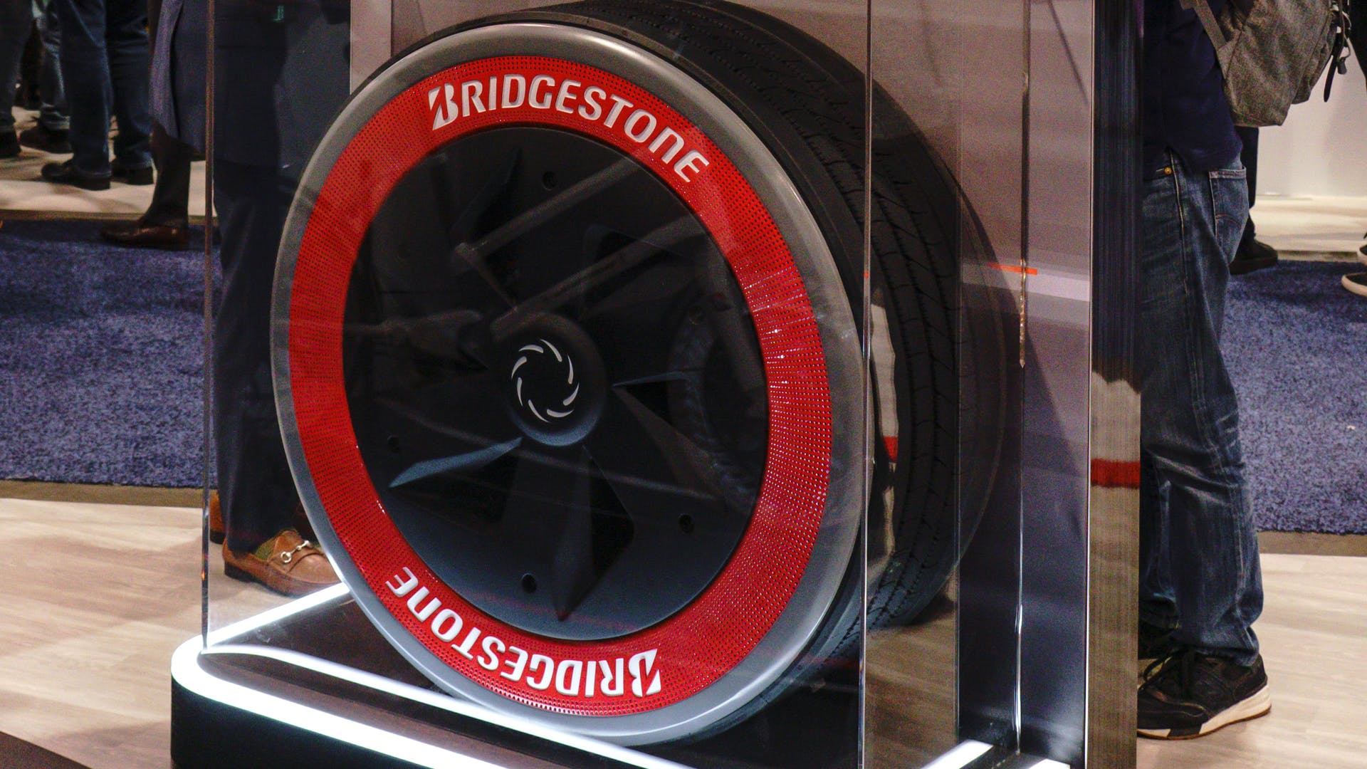 65526e2152b6f5001e3b5a3b Npt Tbr At Ces 2