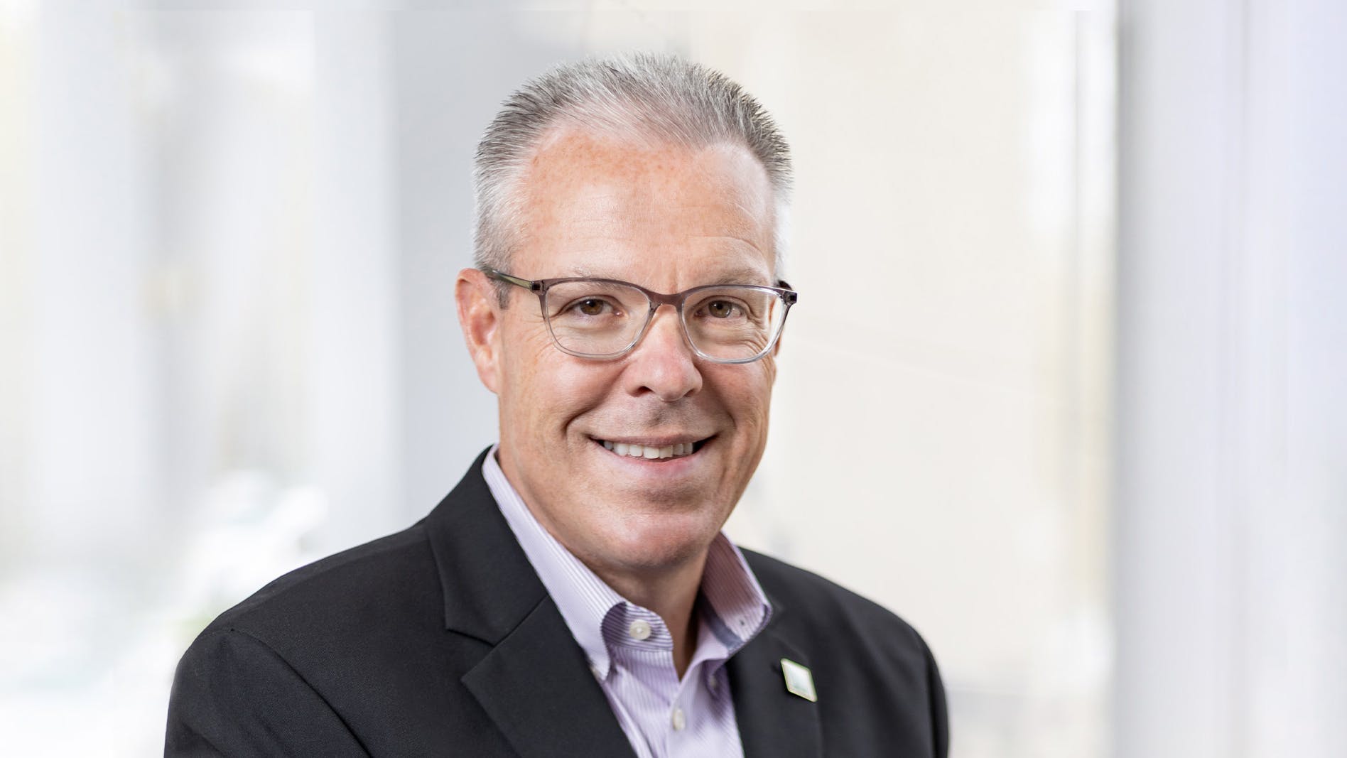 659ee4c37dbcfa001e008166 Darrenmangusprrowimageweb1