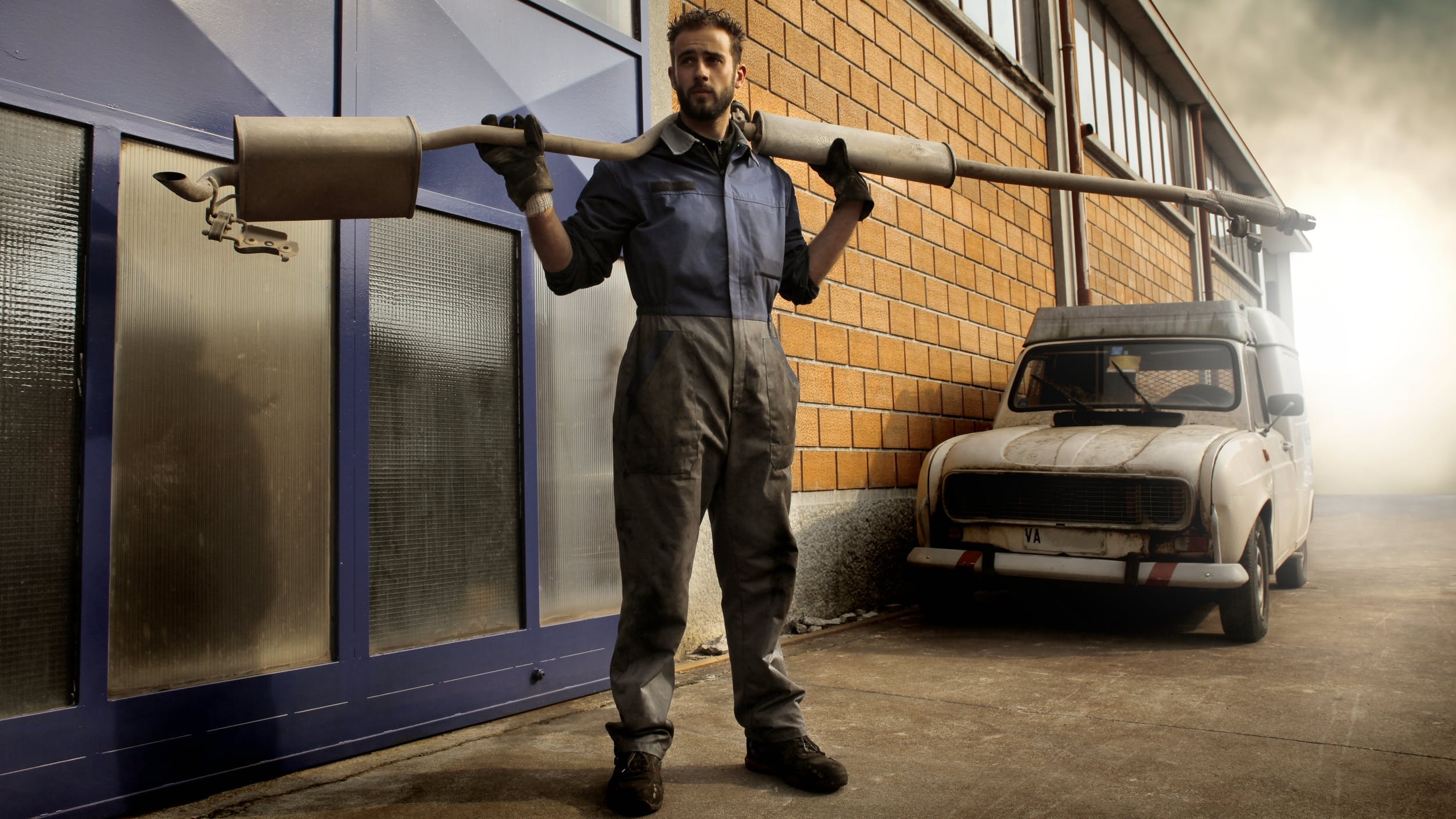 65c2426731b736001e3e6cf1 8561120bowie15dreamstimemechanic Exhaust