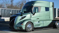 Volvo VNL 840