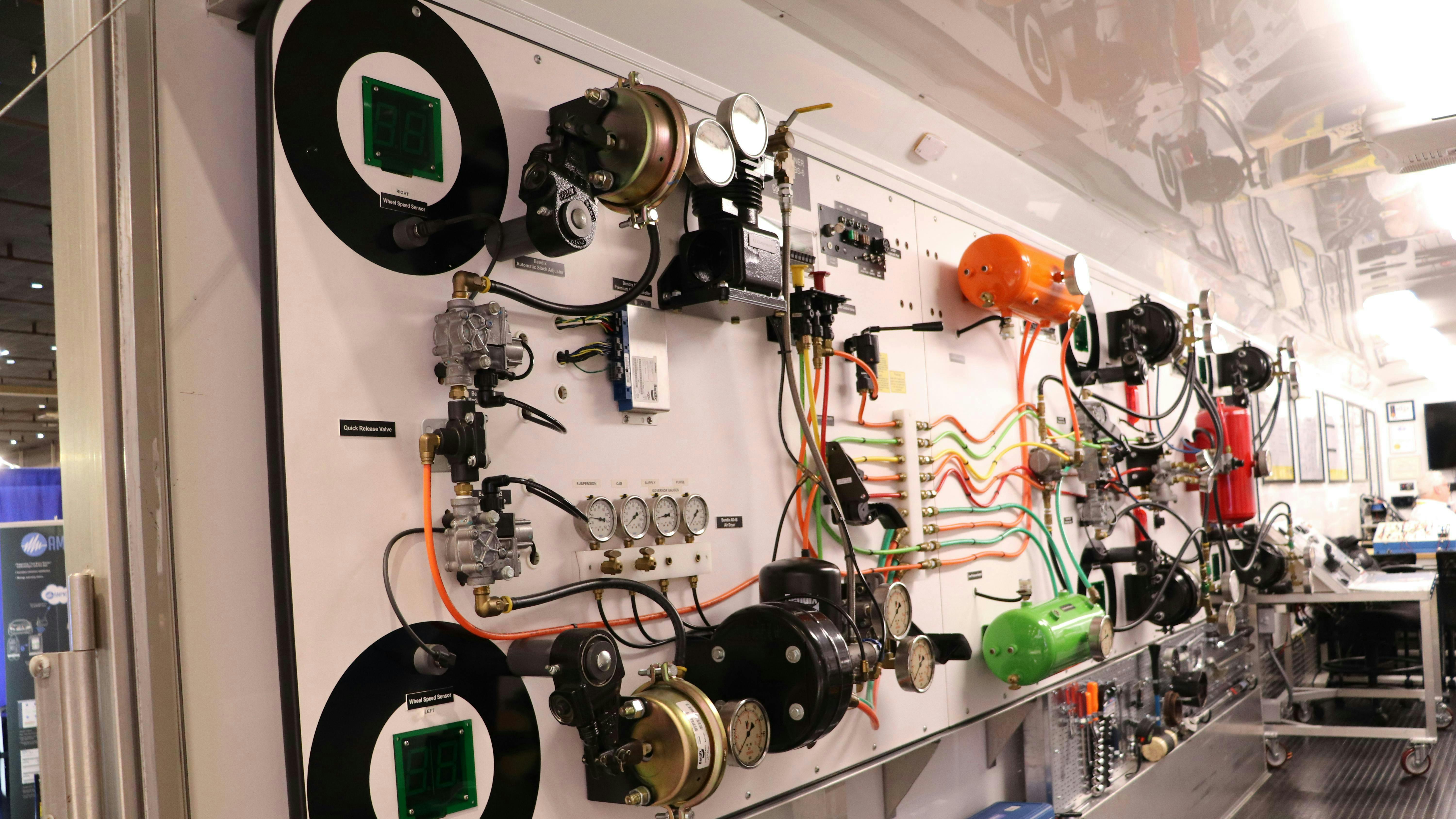 Love&rsquo;s offers mobile training labs that cover A/C, brakes, electrical systems, and more.