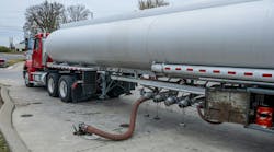 Fuel tanker truck