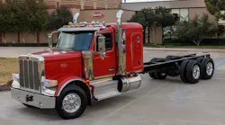 peterbilt_model_589