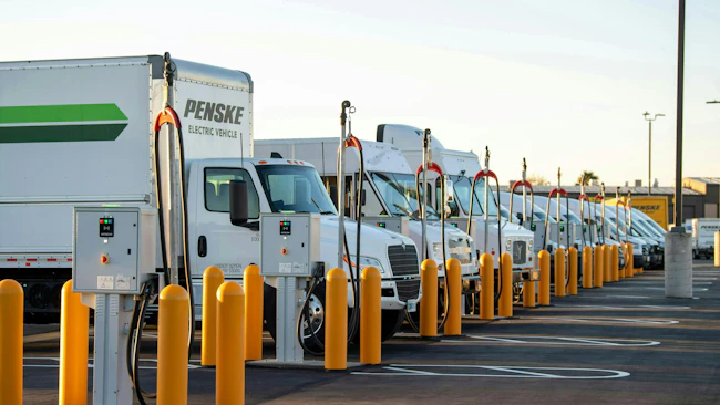 Penske Truck Leasing joins Powering America&rsquo;s Commercial Transportation as charter member