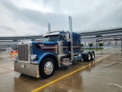 Mike Anderson's 1999 Peterbilt 379 Mike Anderson's 1999 Peterbilt 379