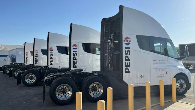 66702dedccfcef48a921cf22 664f839a63eb3975d38548fapbna Tesla Semi 1