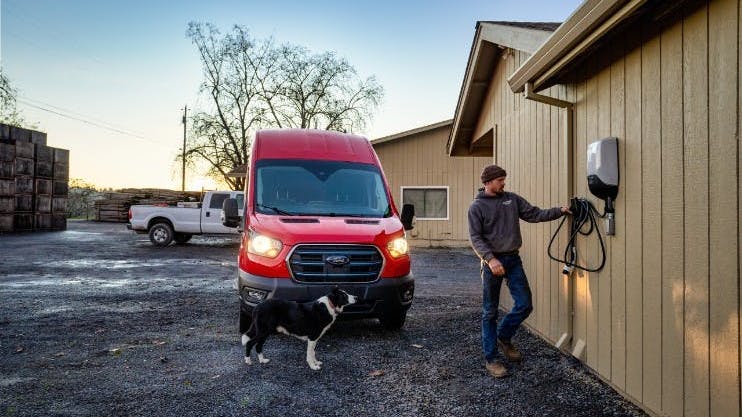 Pilot farms outfitted with Ford Pro Charging stations can complemented with solar power.