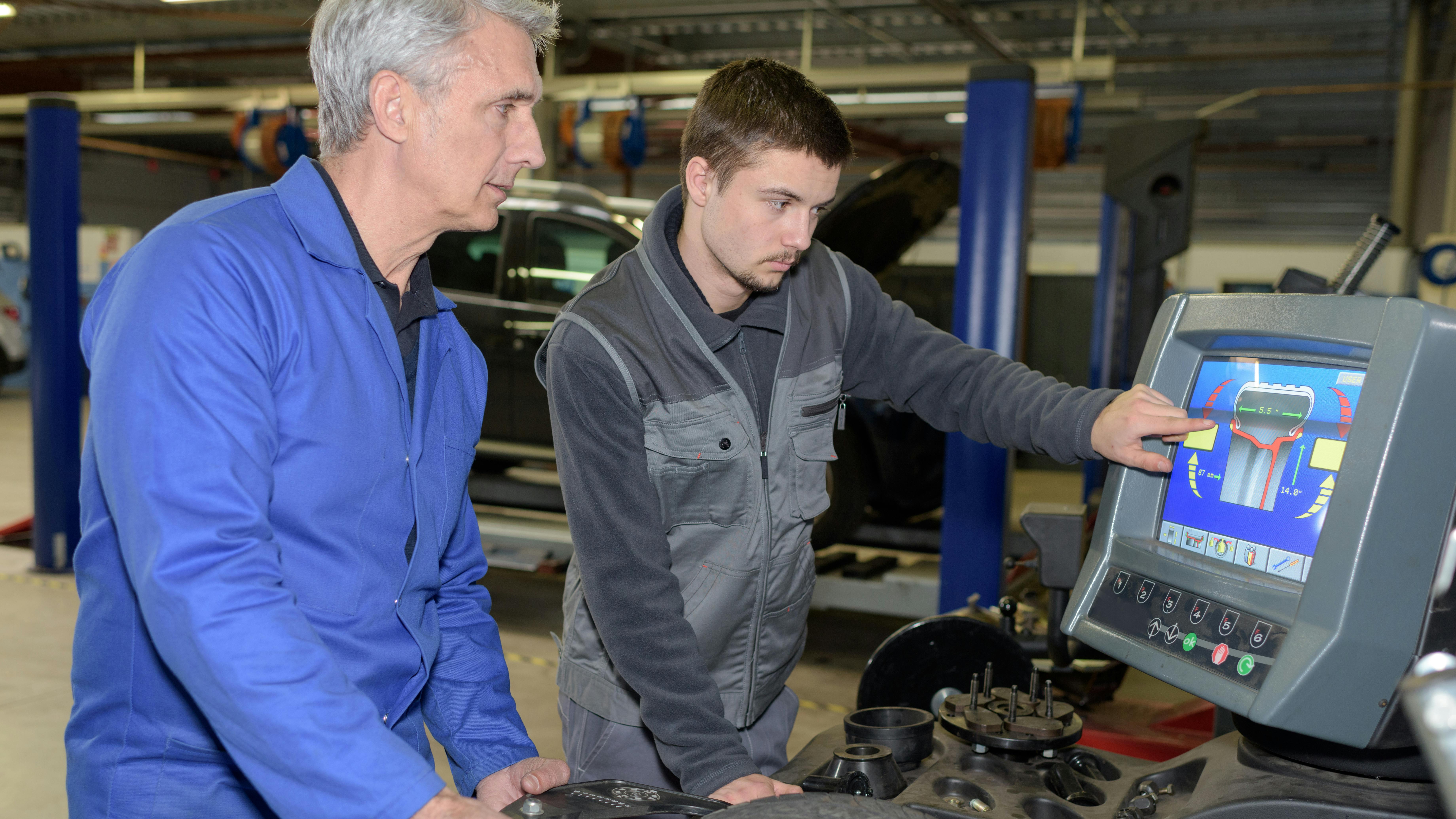 How to start a diesel apprenticeship program Fleet Maintenance