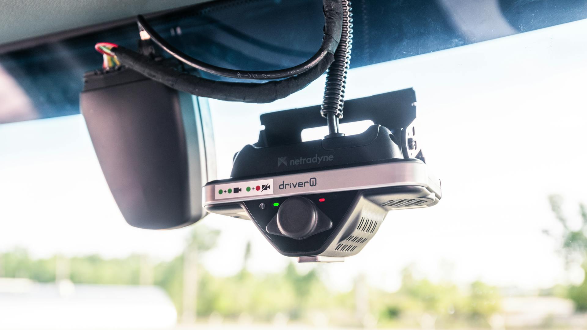 Netradyne Driver&bull;i One Fleet Camera System