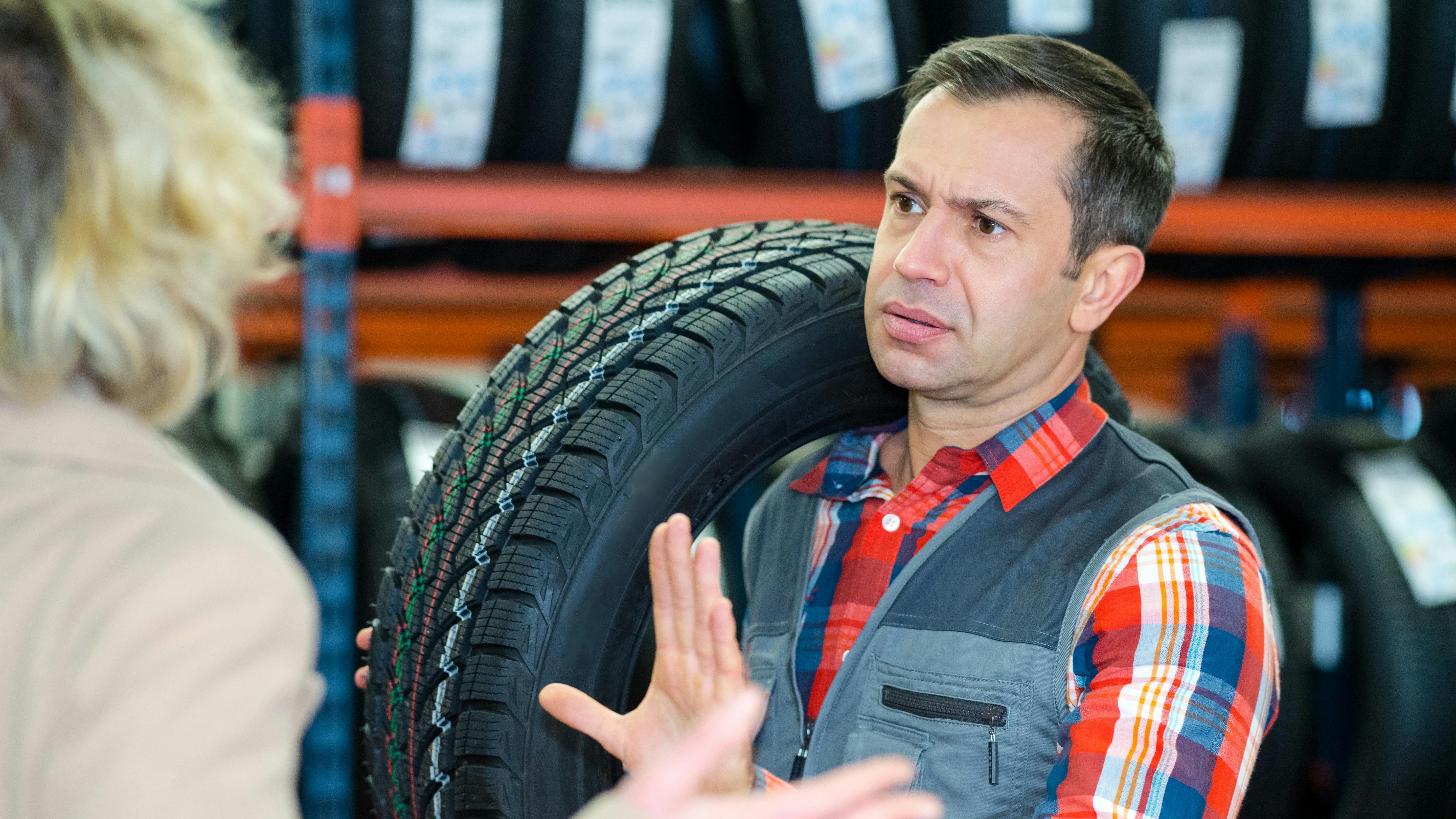 6736488c0bc9da6a9bdd42b4 Dreamstime Xxl 160409683