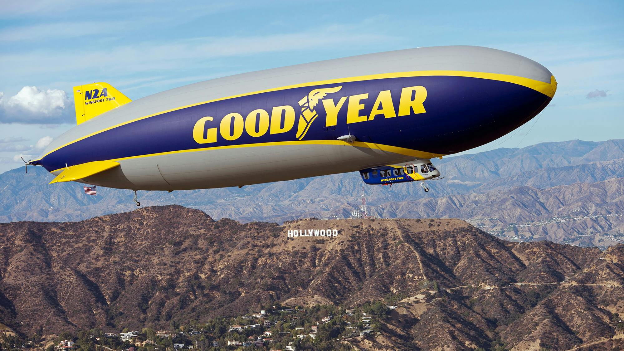 blimp_hollywood_sign