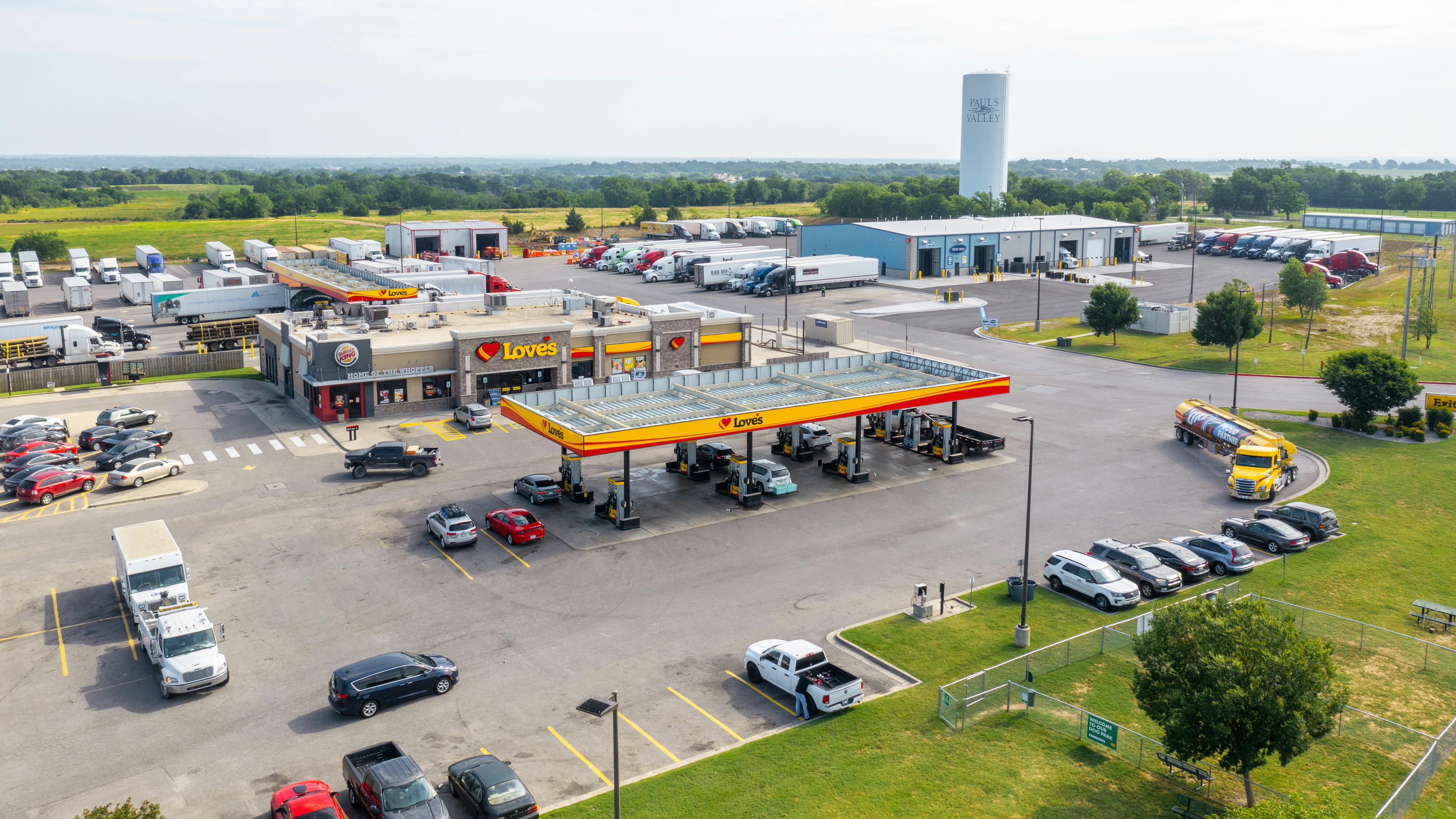 679bf076cc0330edbe568eeb Loves 2025 Preview 4