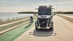 The integrated HD camera and display system allows for smaller cab-mounted mirrors and improved driver visibility. The integrated HD camera and display system allows for smaller cab-mounted mirrors and improved driver visibility.