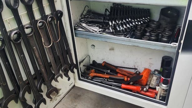 67e4592e37aa3896912d59d1 Sheldon Tool Truck