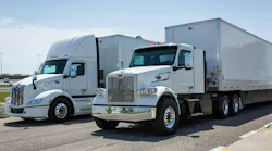 peterbilt_579ev_and_567ev