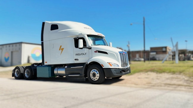 68112f141cf34bef3f911f28 Revolt Truck 1