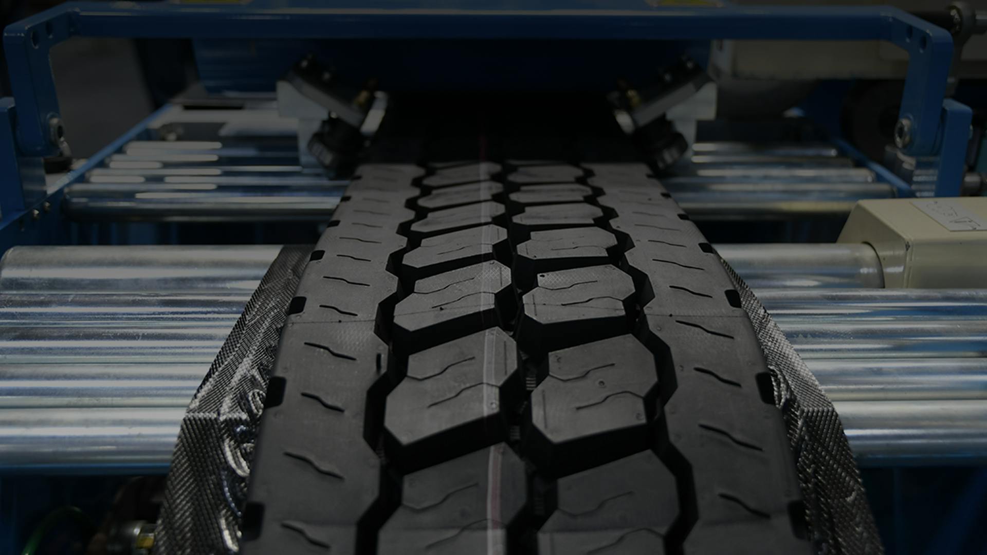 6835b9b37a242dd02dce2fdd Retread