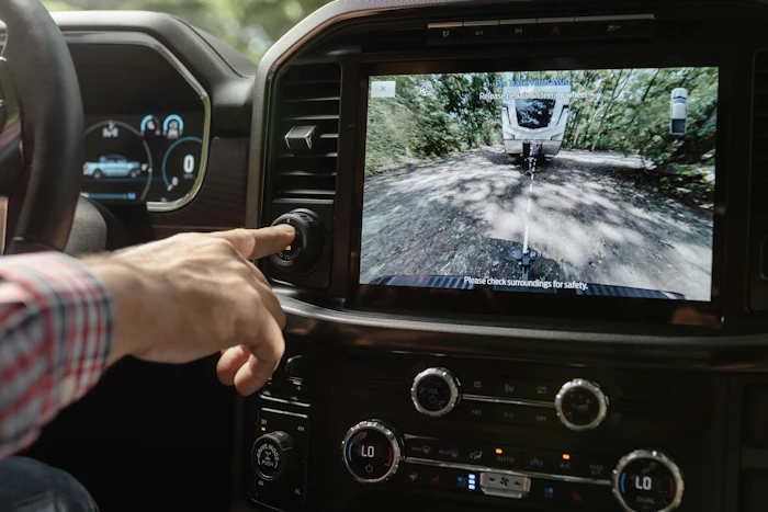 683dc22b9da7b8b4577432e8 Pro Trailer Hitch Assist Ford F150 03