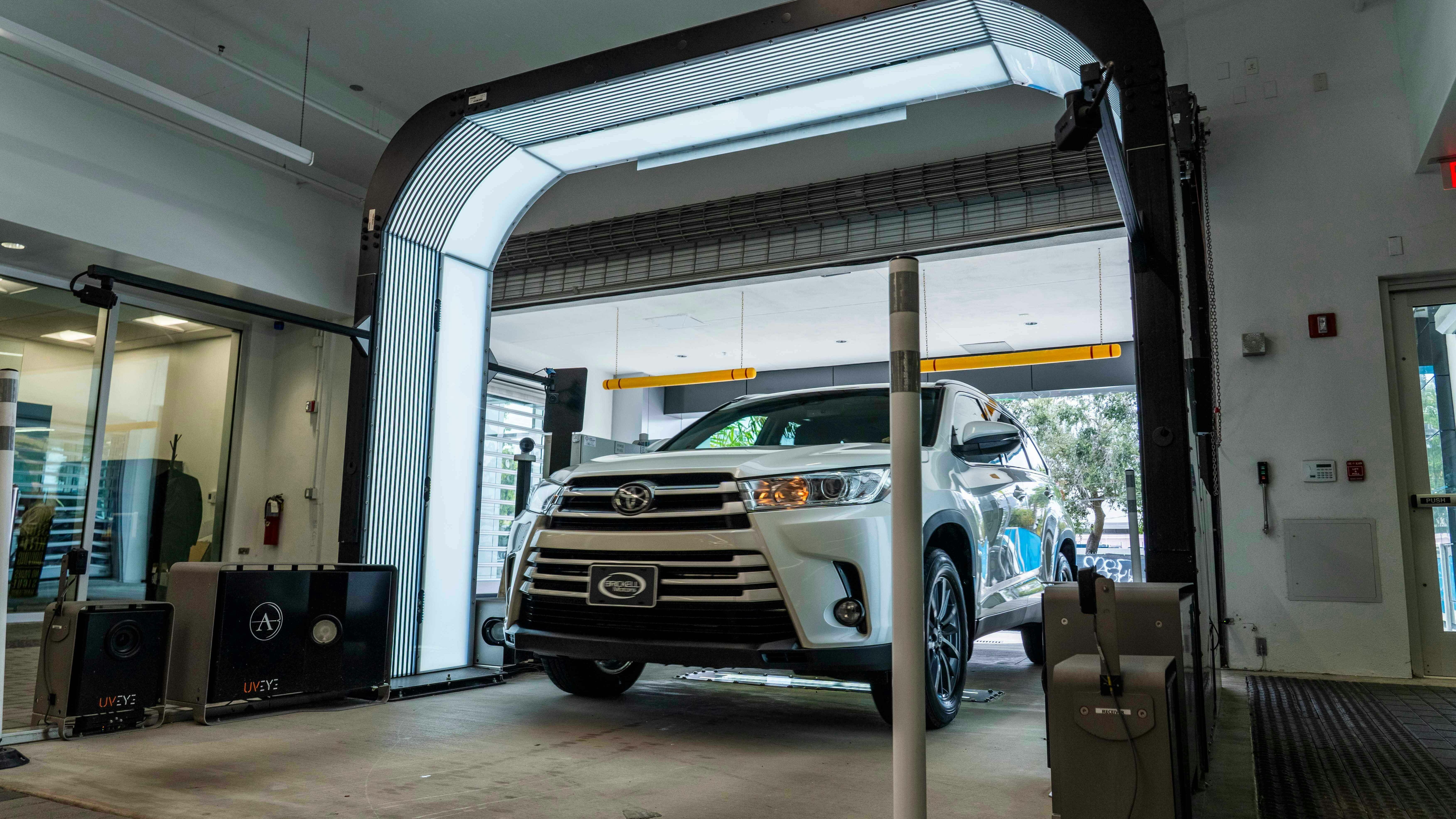 UVeye inspection integration with vAuto