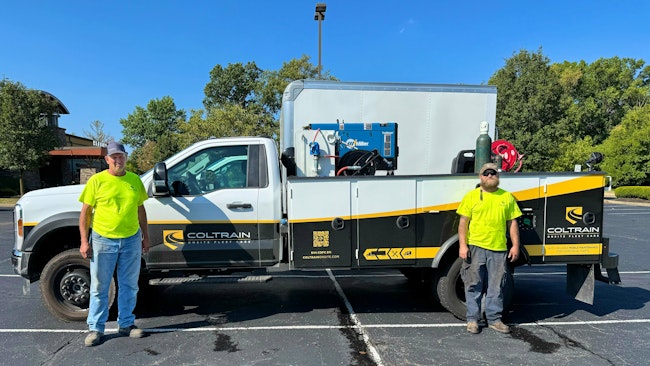 Coltrain Onsite Fleet Services' mobile techs Guenter Grote and Jesse Lovins