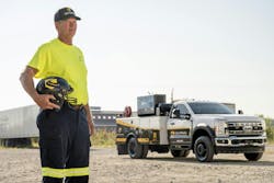 Despite his age, wily veteran Guenter Grote is still a mobile “quarterback” who can orchestrate victories for the customer. Despite his age, wily veteran Guenter Grote is still a mobile “quarterback” who can orchestrate victories for the customer.