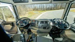 Fontaine Modification dual-drive steering conversion Fontaine Modification dual-drive steering conversion