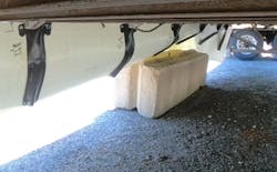 energy_guard_trailer_skirts_flexing energy_guard_trailer_skirts_flexing