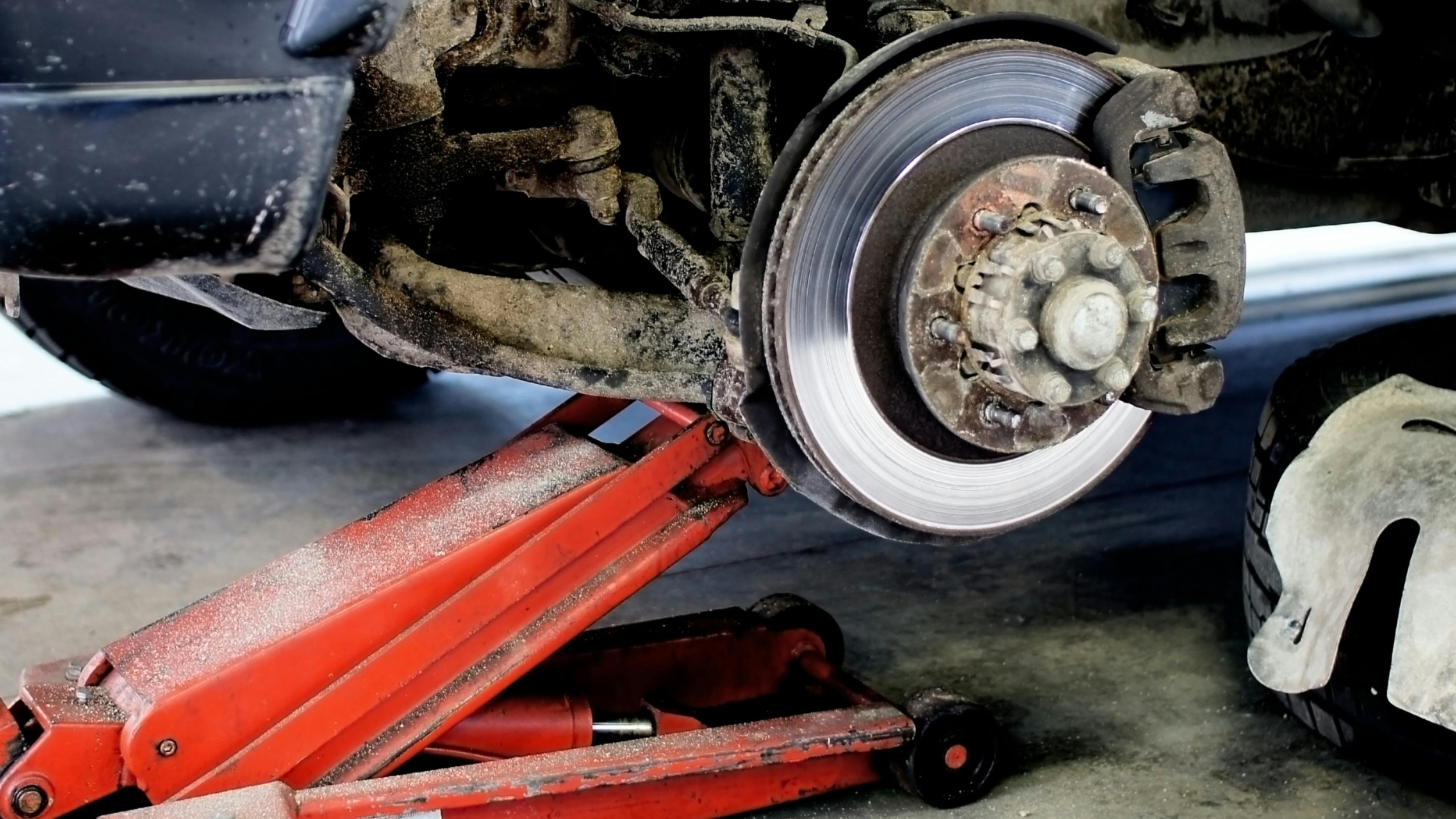 Pickup truck brake rotor service