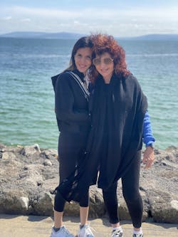 Lindi Brooks with her mother Lindi Brooks with her mother