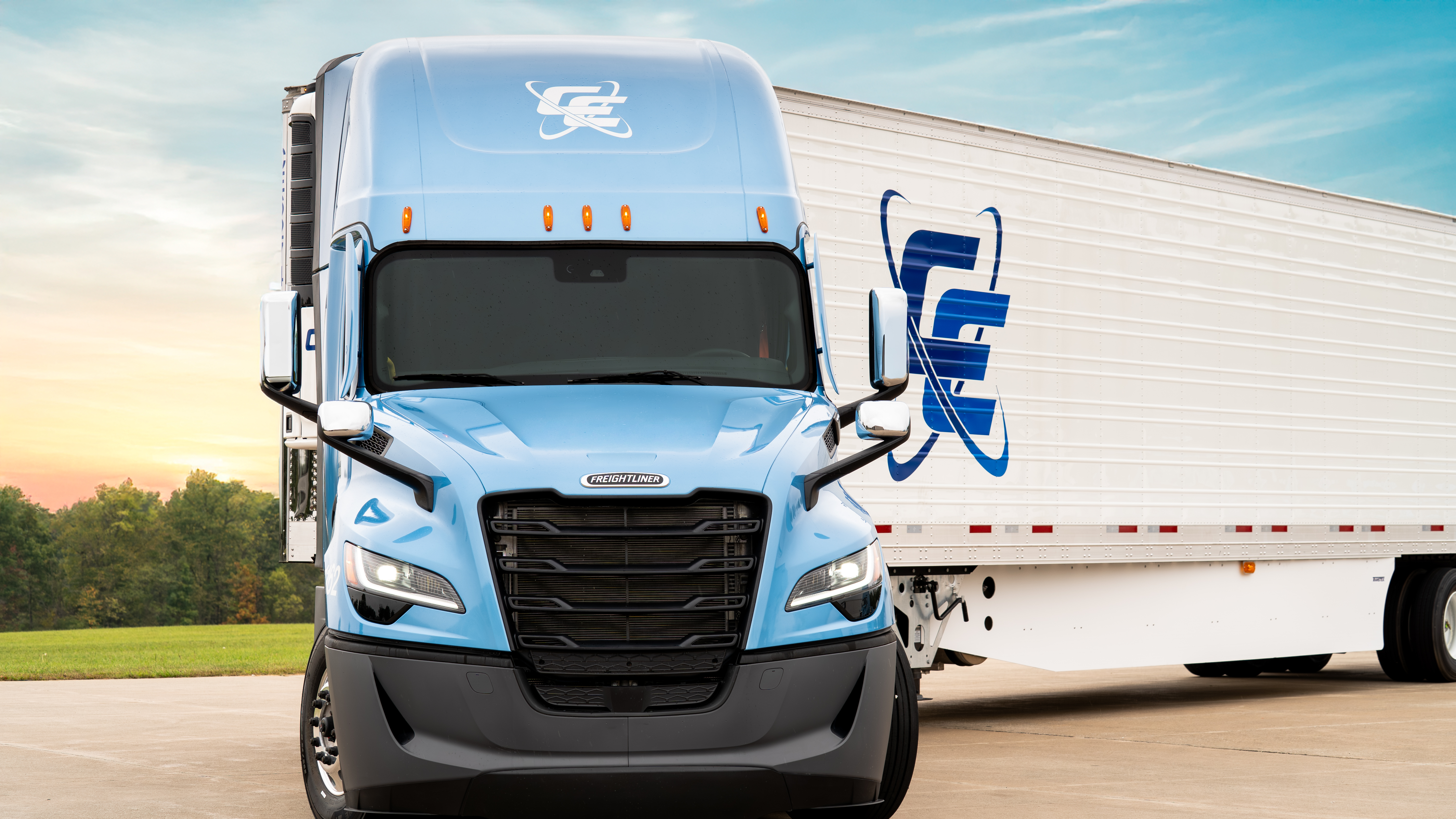 695e76b1c4965848fd35f7e1 Continental Express Truck3