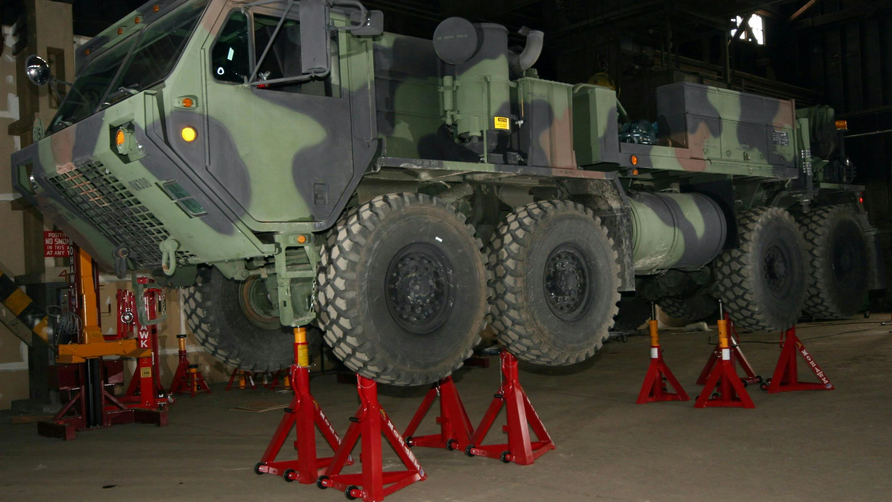 69dd2f58a7a36c8c47c4bb08 69c6c550cb7787c4ce6287dbmohawk Jack Stand