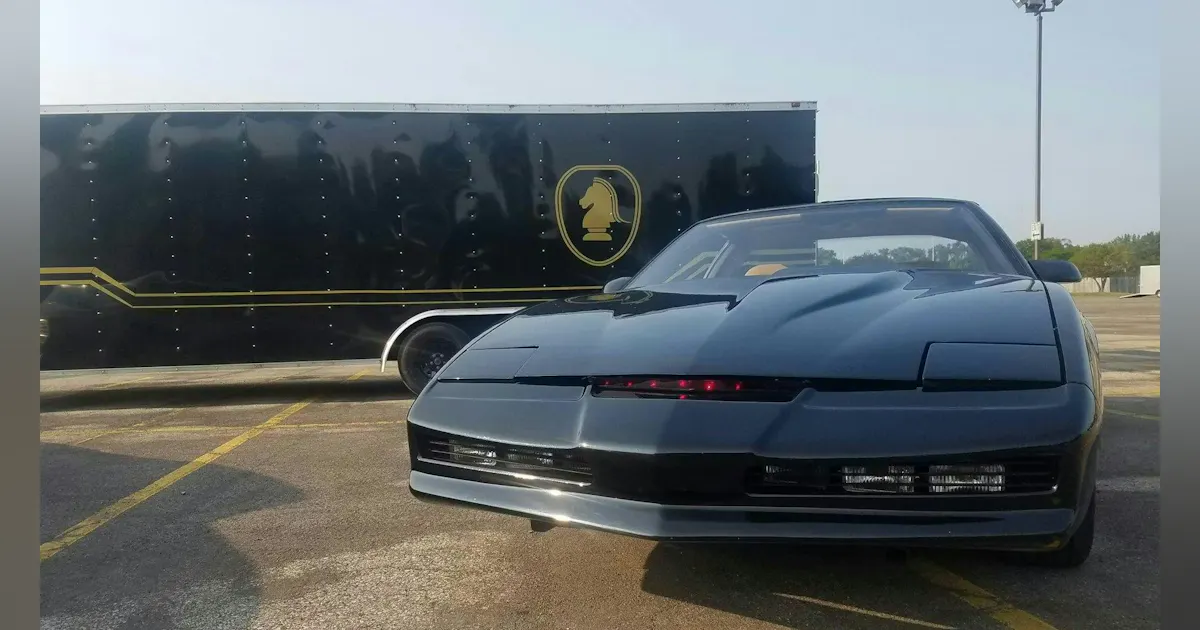 Knight Rider Tractor Dorsey Trailer supports restoration of iconic ‘Knight Rider’ command ...