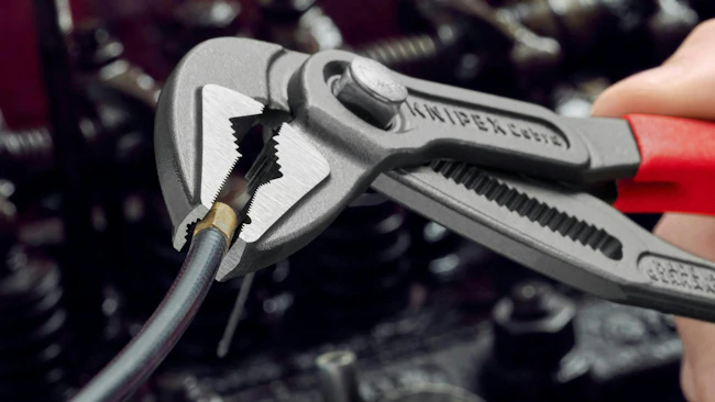 Cobra ES pliers from KNIPEX
