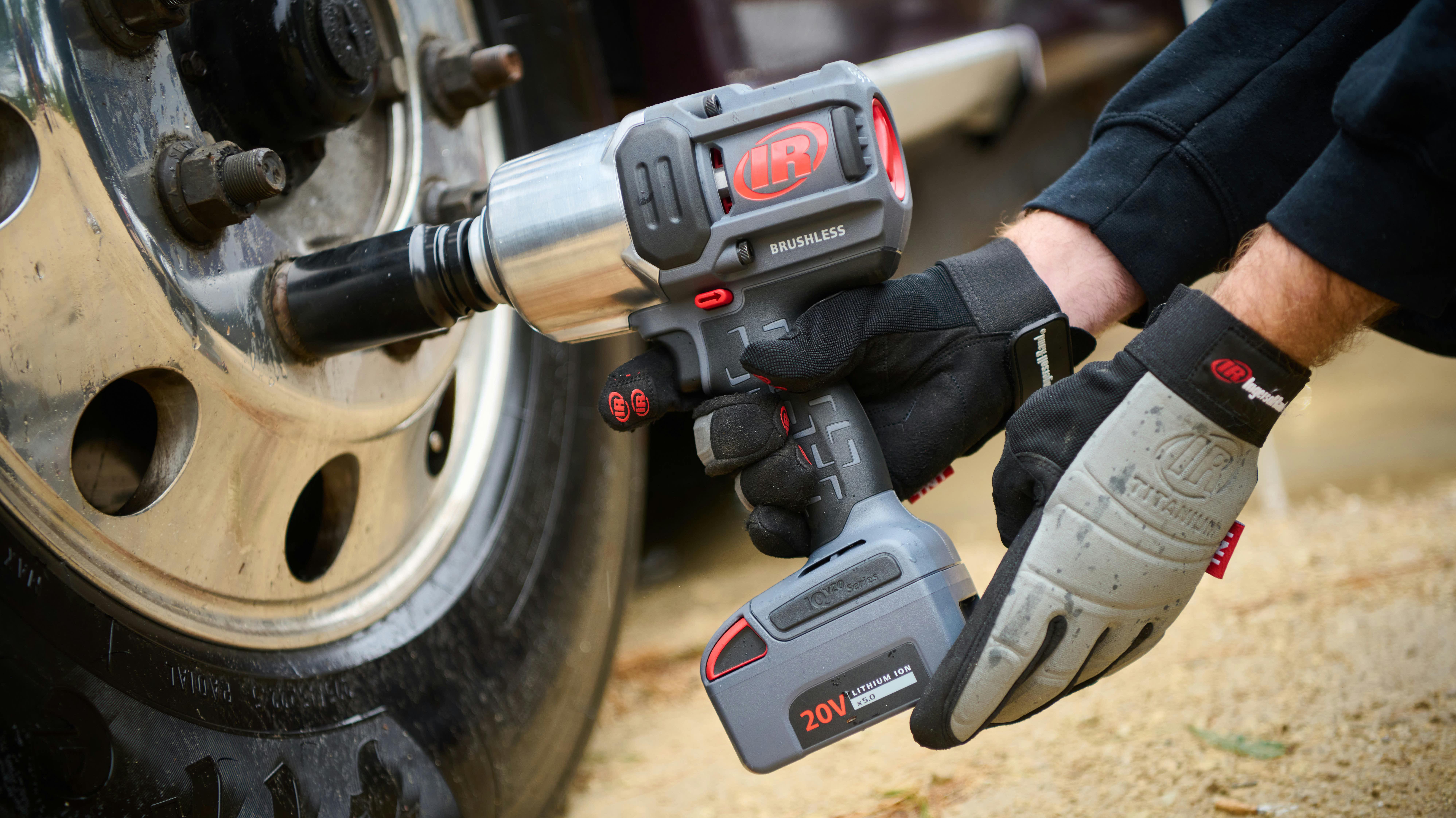 Ingersoll Rand&rsquo;s W8000 Series IQV20 is a high-torque cordless impact wrench that can produce 2,000 ft lbs of breakaway torque. Available in 3/4&rdquo; and 1&rdquo; configurations, this tool features a four-position power regulator and timed shutoff to fine-tune torque to an application&rsquo;s needs without fear of over-torquing.