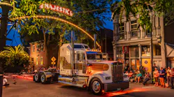 James Bond - Kenworth 007 Limited Edition W900