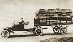 fruehauf_first_trailer