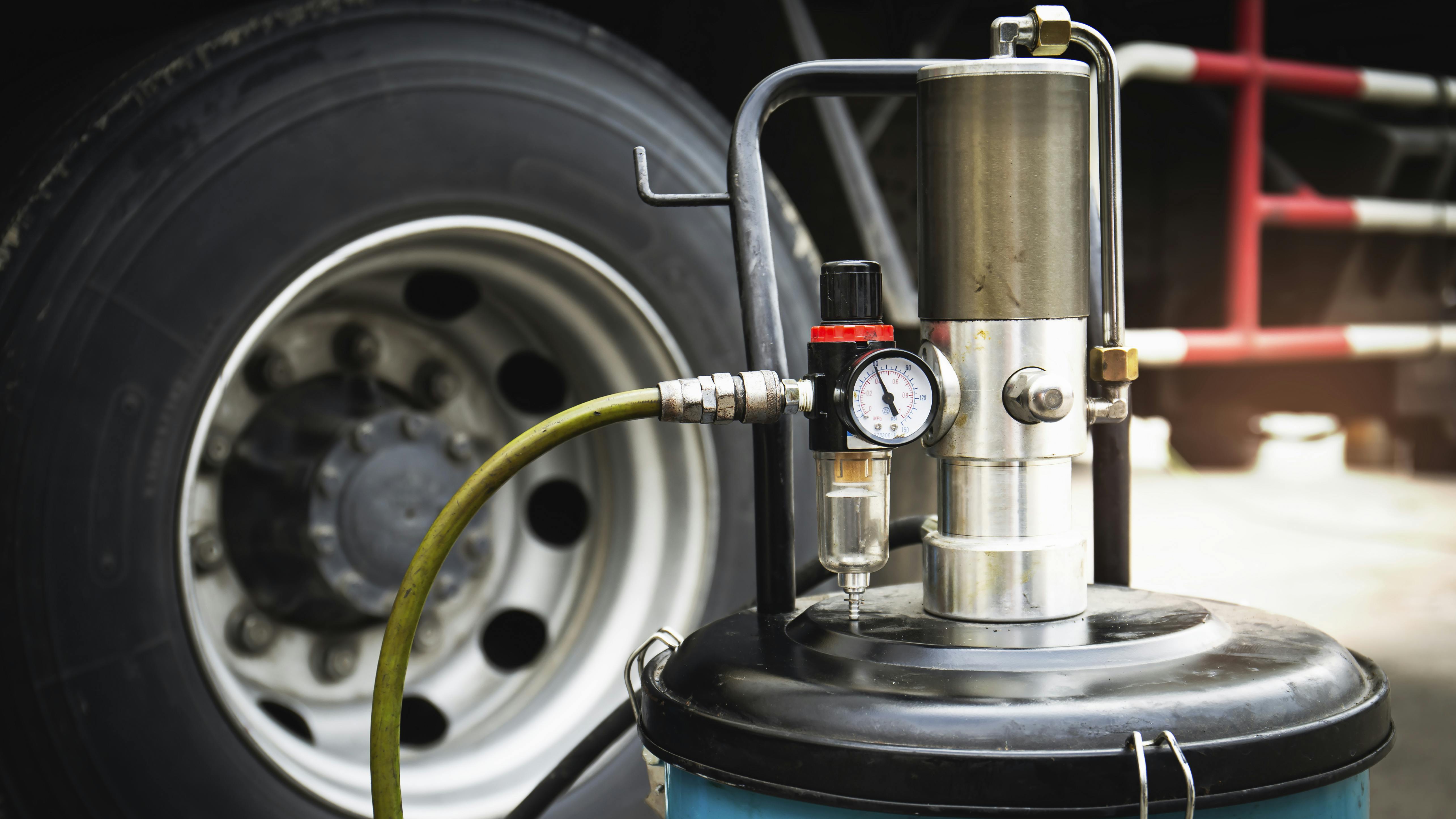 Truck tire inflation equipment technicians need for safe, accurate maintenance