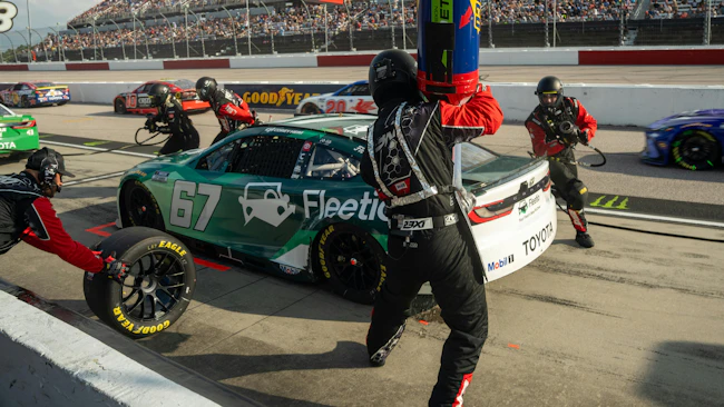 6aa16a33287c93c7b2114d31 Fleetio Nascar2