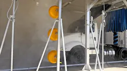 6aaa93c1750525df3a6261b4 Tractortrailerwashsystem 1