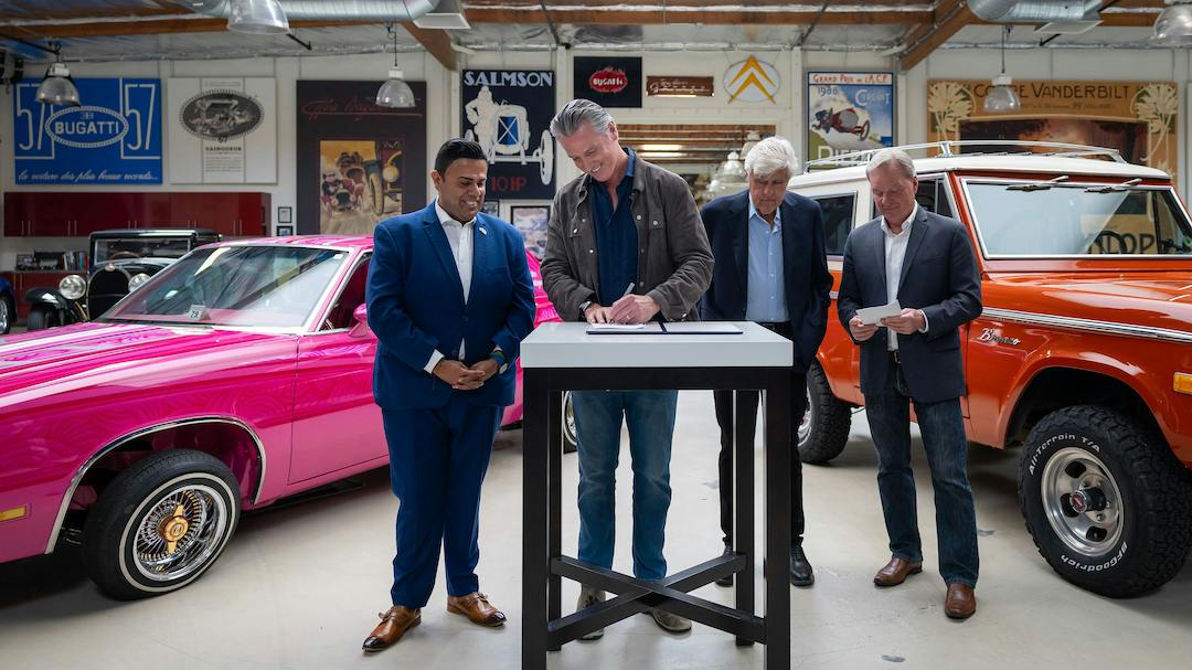 6aad449d5c3737ef1d12f229 Newsom Leno Garage Bill 1069 Copy